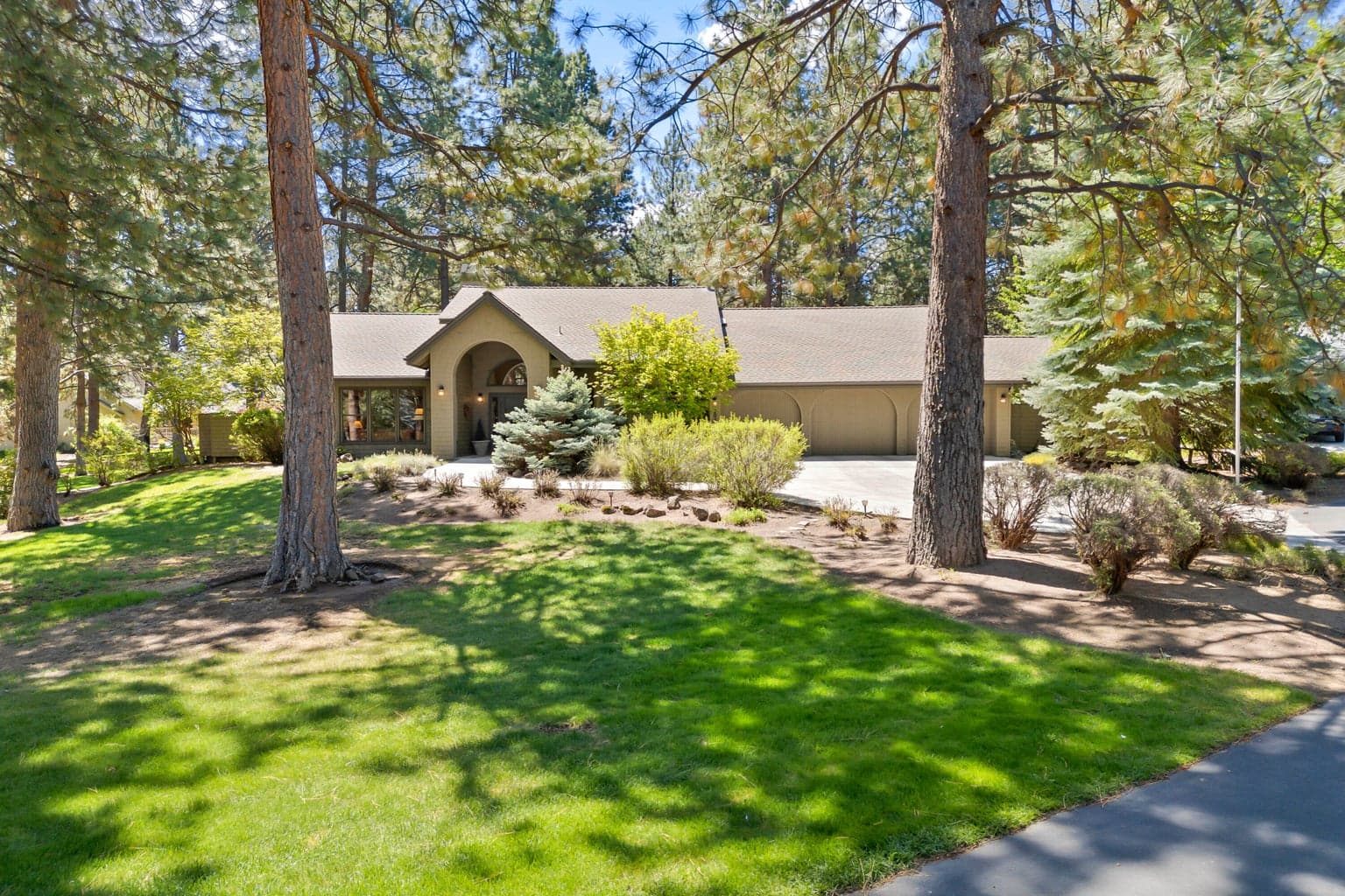 20435 Powder Mountain, Bend, OR, 97702 property photo