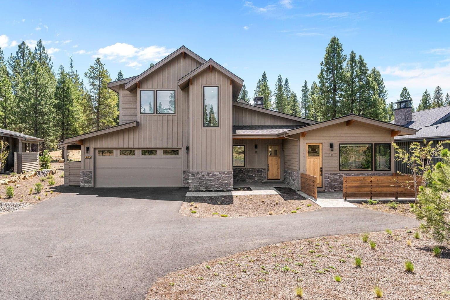 18245 Forestbrook