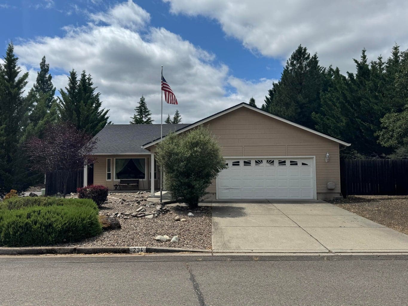234 Penny, Shady Cove, 97539