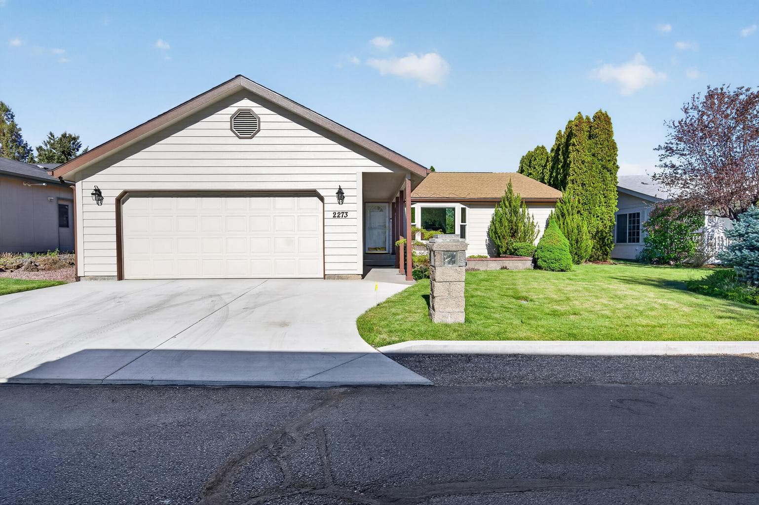 2273 Wintergreen, Bend, OR, 97701 property photo