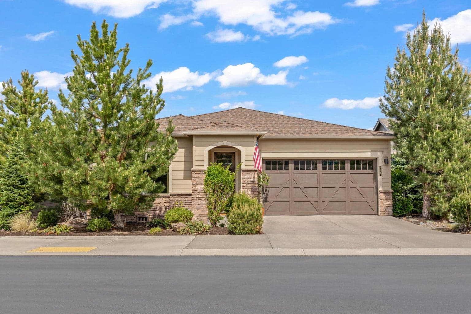 2375 Majestic Ridge, Bend, OR, 97703 property photo