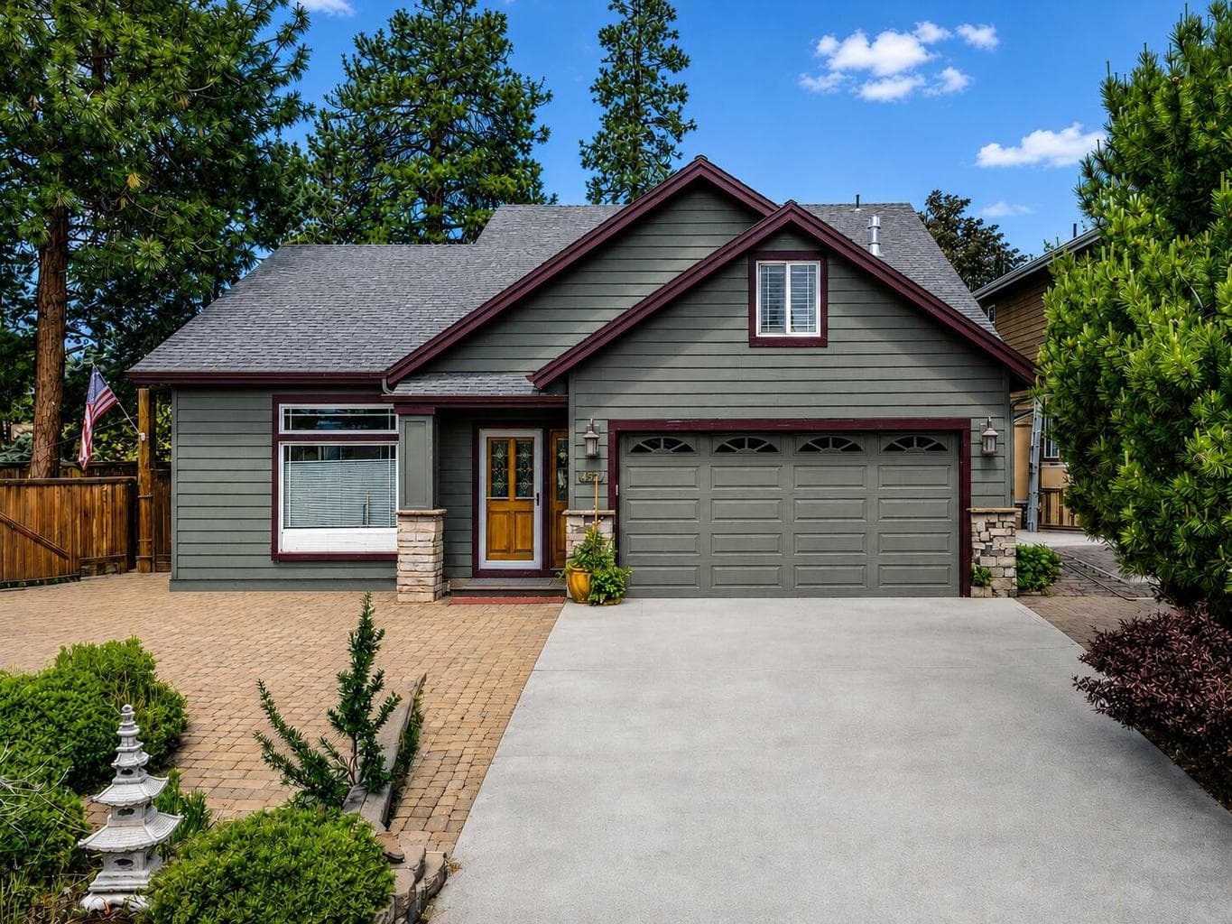 1652 Redrose, Bend, OR, 97701 property photo