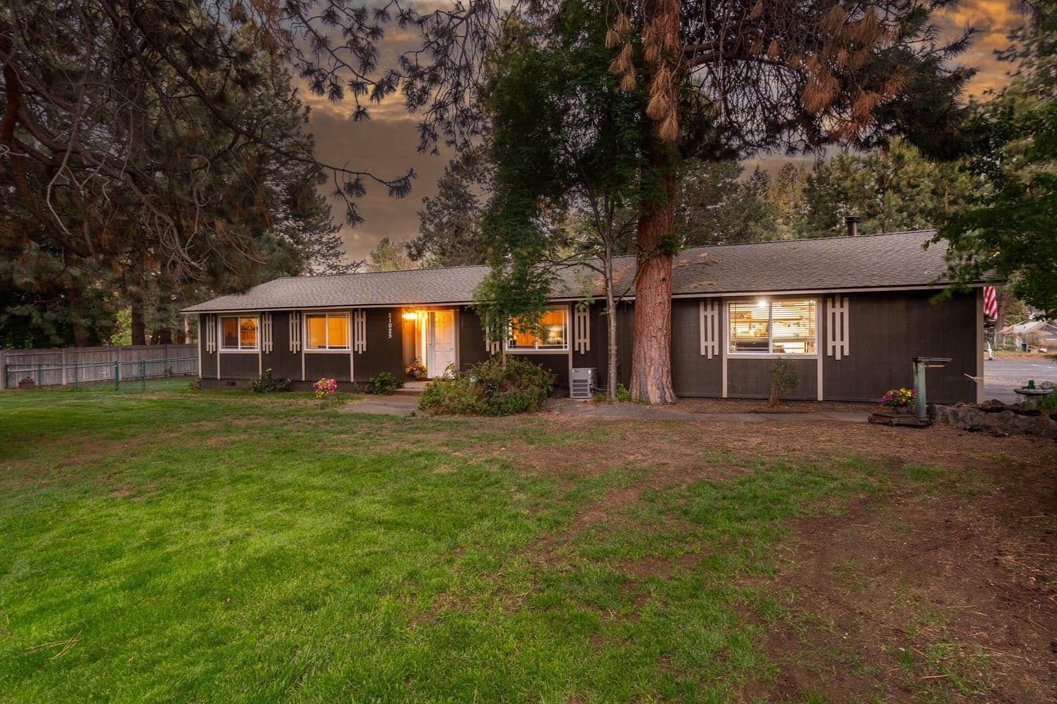 21025 Denning, Bend, OR, 97702 property photo