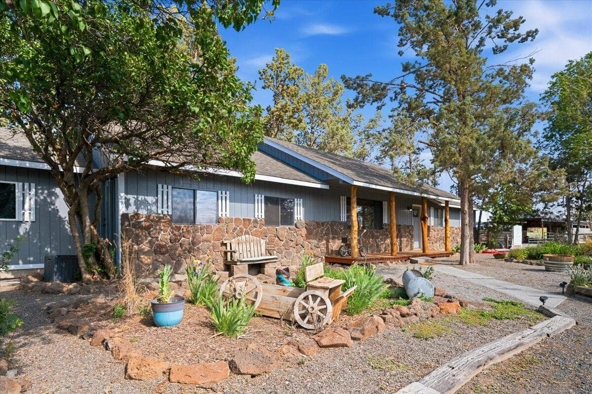 8516 33rd, Terrebonne, 97760