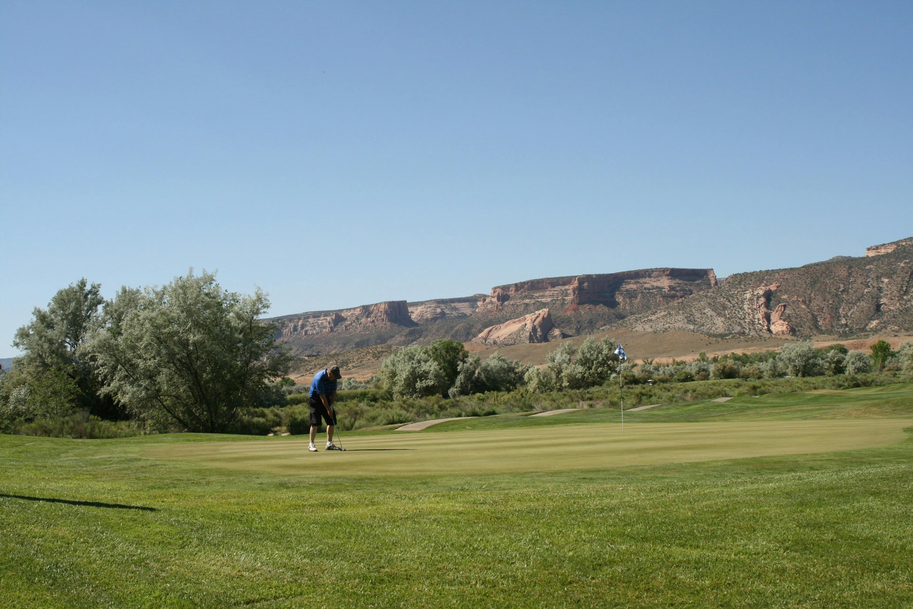Golf course fairway in Fort Klamath